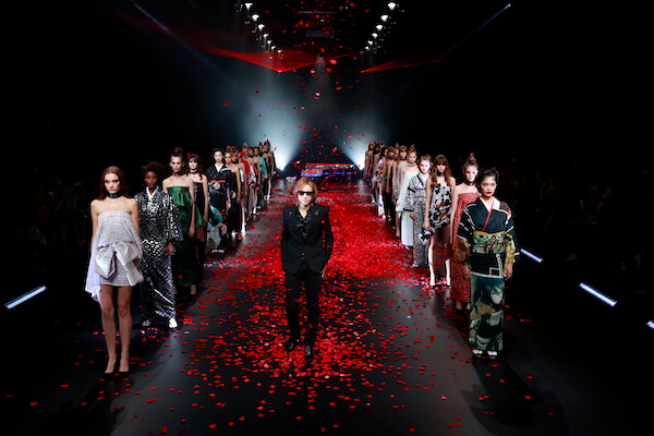Japan｜2020年春夏「Rakuten Fashion Week 2020 S/S」のオープニングはYOSHIKIが手がける「YOSHIKIMONO」