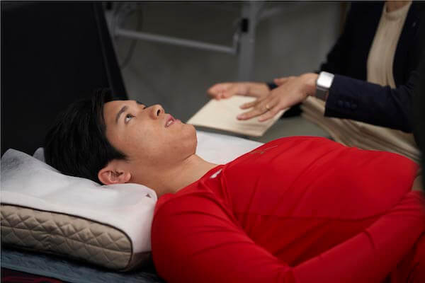 西川が大谷翔平選手と睡眠コンディションサポート契約を締結　寝具測定動画も公開
