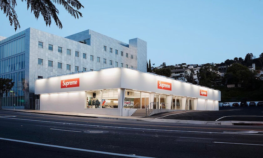 「シュプリーム」が米国LAの旗艦店を閉鎖し、新たにウェスト・ハリウッド店をオープン