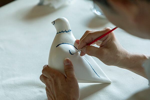 Japan｜「ミナ ペルホネン」の皆川明が鳩のオブジェをデザイン　「Havsduva- 海辺の鳩」が発売