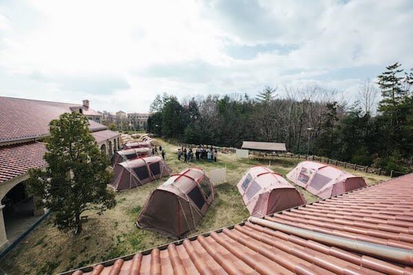 Japan｜スノーピークと関西学院大学が包括連携協定を締結　テントや焚き火を設置した学びの場を整備