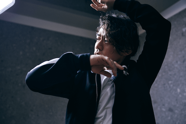 髙橋大輔選手と「プーマ」のコラボレーション第2弾が登場　フーディーやトートバッグを発売