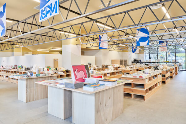 福永紙工が立川に「紙」をテーマにした「スーパーペーパーマーケット」をオープン
