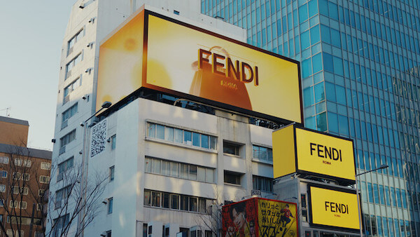 「フェンディ」が表参道交差点近くの大型3Dビジョンと屋外広告をジャック