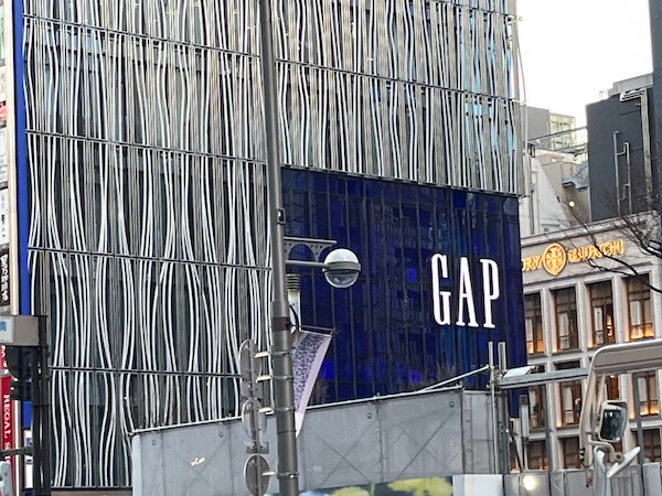 「Gap」の国内唯一の旗艦店「Gap フラッグシップ銀座」が７月末で閉店