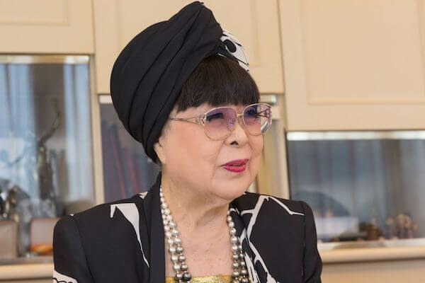 ブライダル衣装の草分けの桂由美が死去　自身の名を冠したバラの花「ローズ・ユミ」も