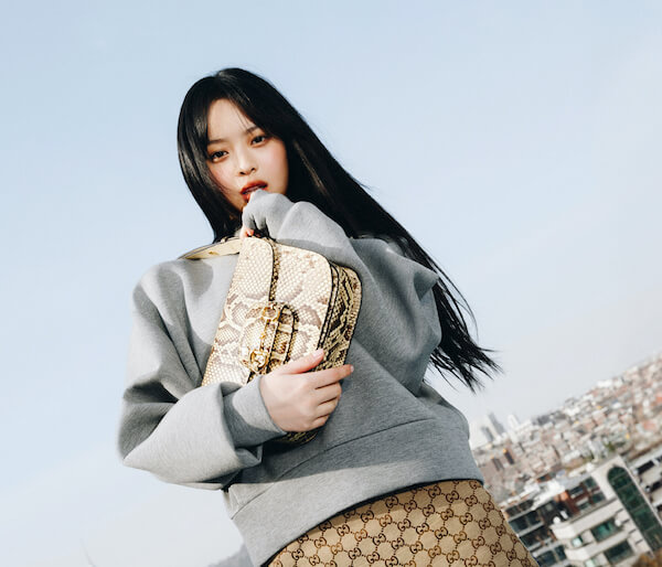 東京ドームでの初来日公演が６月に迫るNewJeansのハニを「グッチ」が起用して韓国・ソウルでロケ撮影