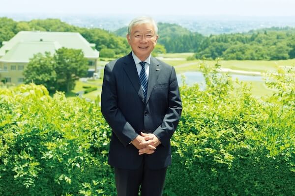 ゴールドウインの西田明男会長が旭日小綬章を受章