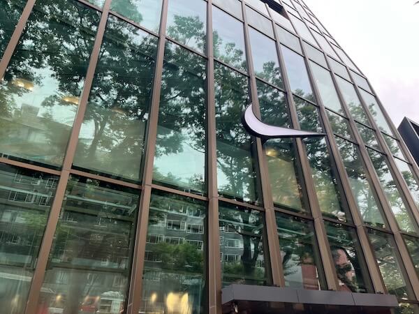 東京・原宿の「ナイキ 原宿」が増床オープン　ランニング分析ツール「NSRL Form」を日本で初導入