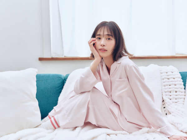 井桁弘恵が着こなす「ジェラート ピケ」ブランド初のリカバリーウェアが発売